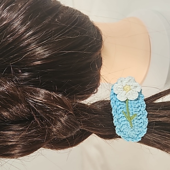Hand Crafted Hand Knit Crochet Snap Hair Clip Blue with White Flower Boho Style - Picture 15 of 17
